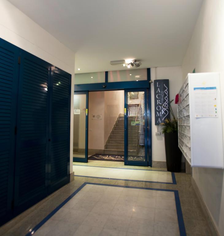غرادو Lacroma Aparthotel المظهر الخارجي الصورة