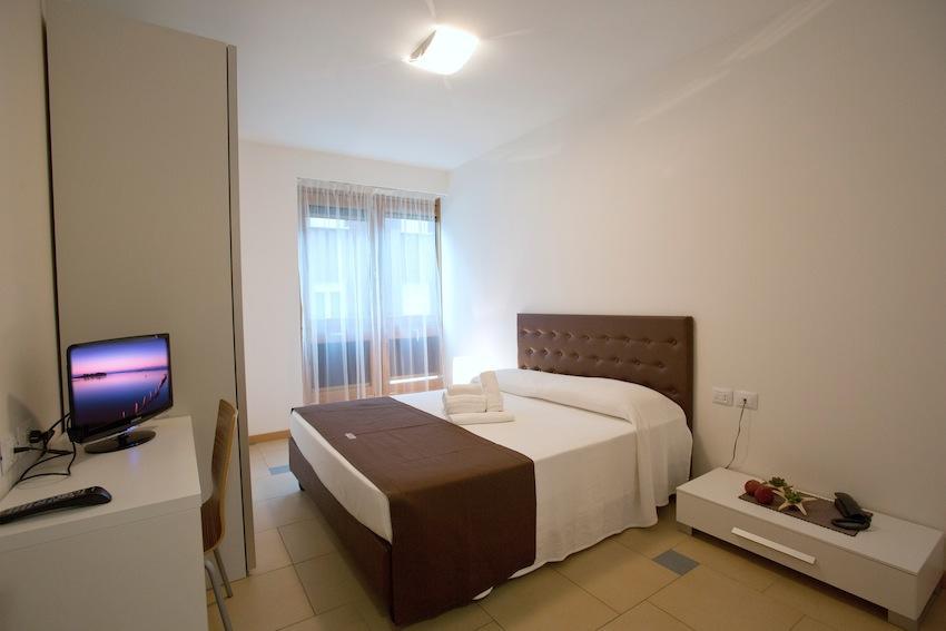 غرادو Lacroma Aparthotel المظهر الخارجي الصورة
